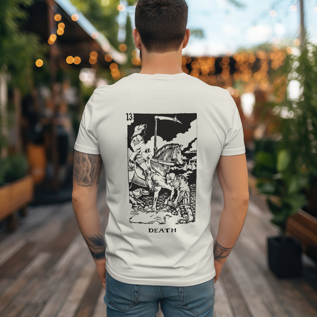 T-shirt Ghettoblaster con design della carta dei Tarocchi della Morte.