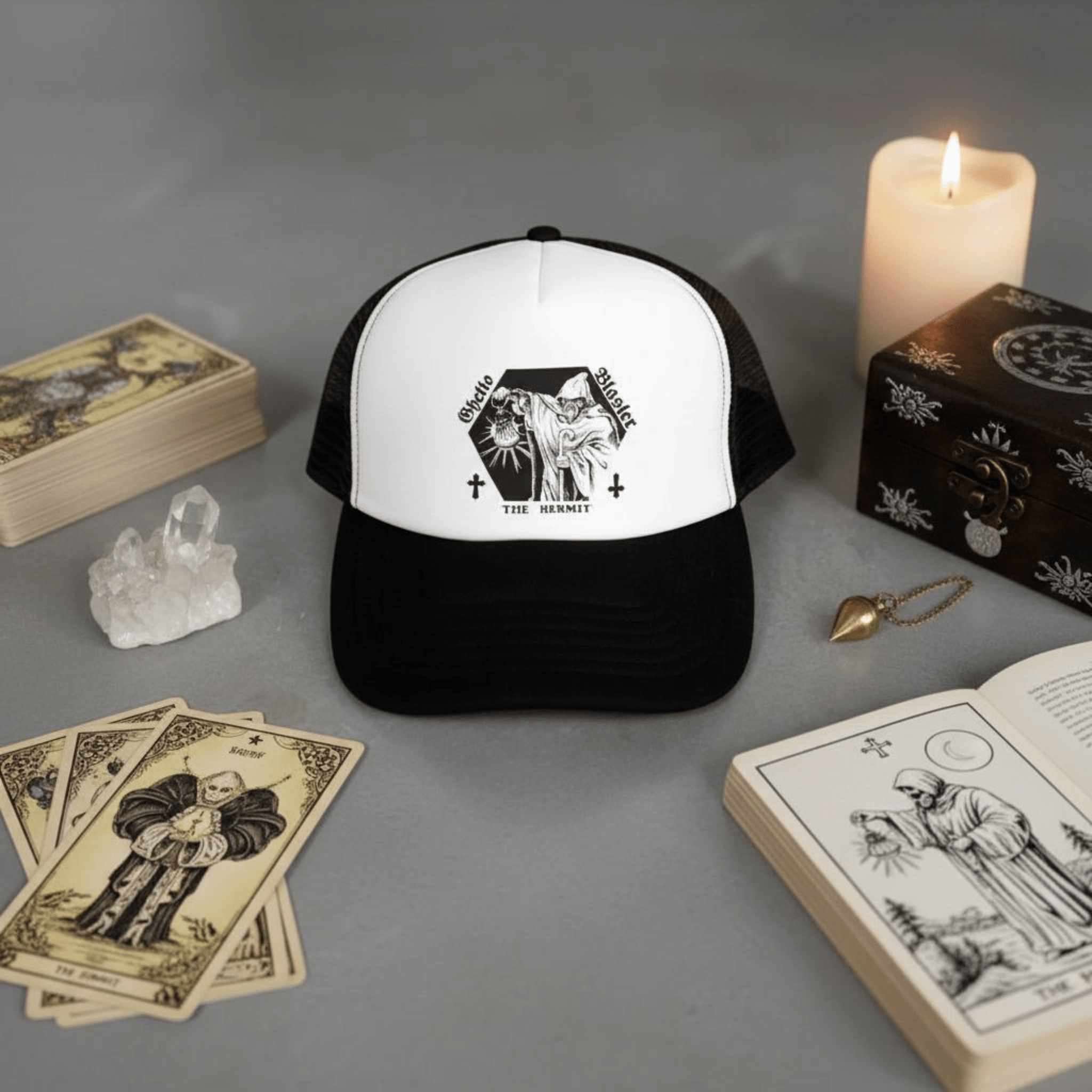 Cap Ghettoblaster Trucker Heremit accessori