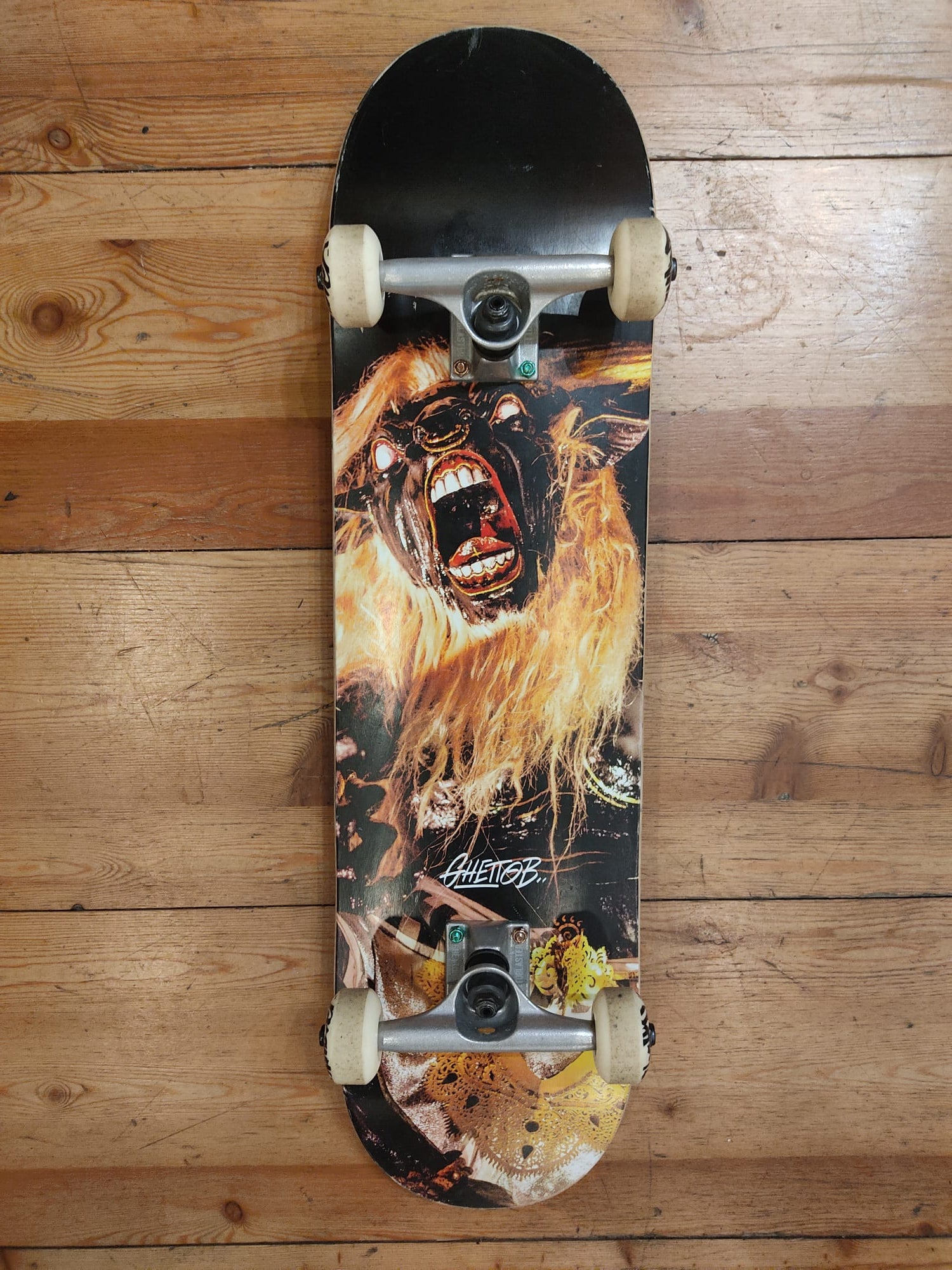 Skateboard Usato – Grado 6/10 | Tavola 8.125" in Acero Hard Rock Canadese