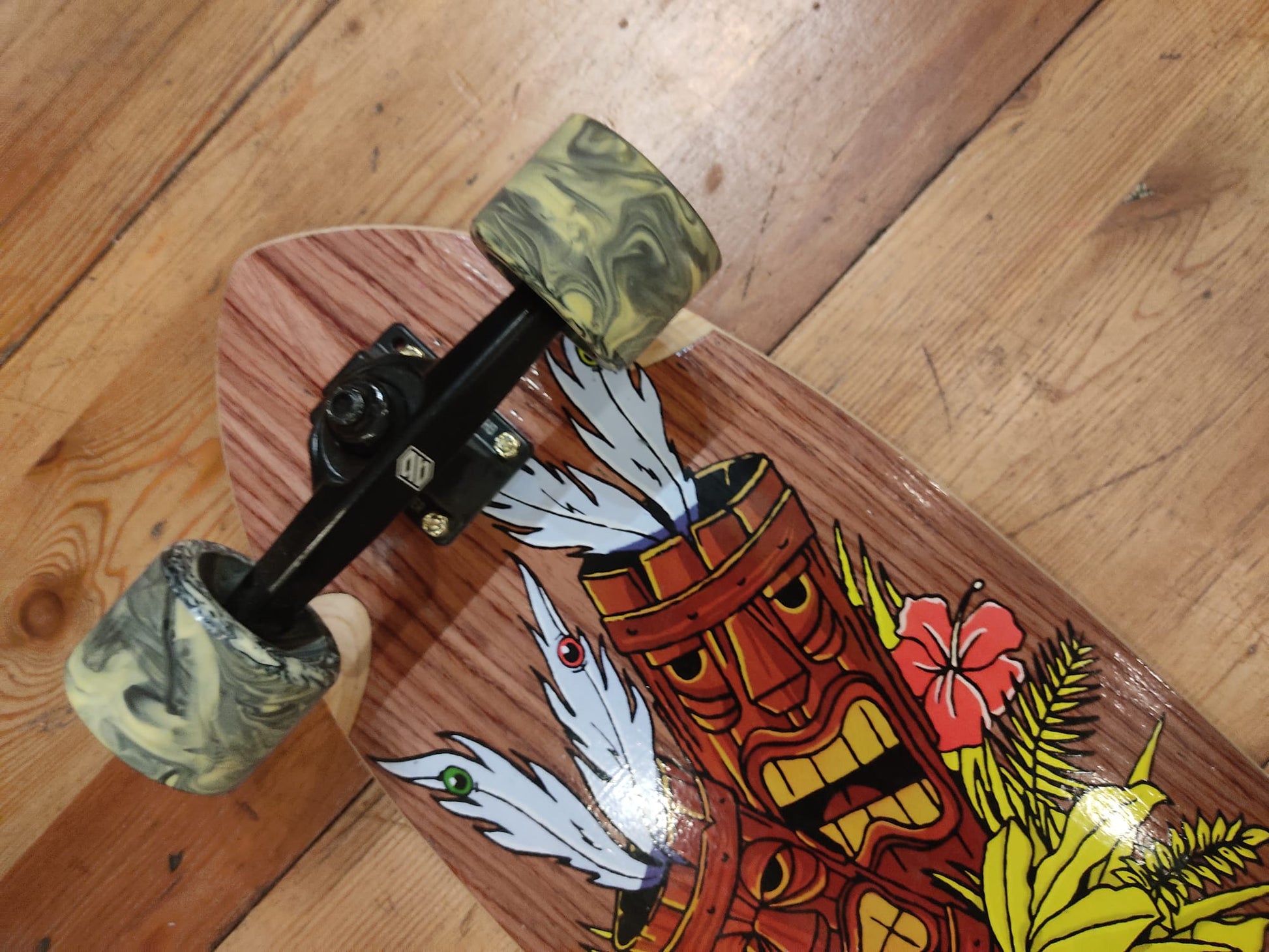 Surfskate Usato – Grado 10/10 | Tavola 32" in Acero e Mogano