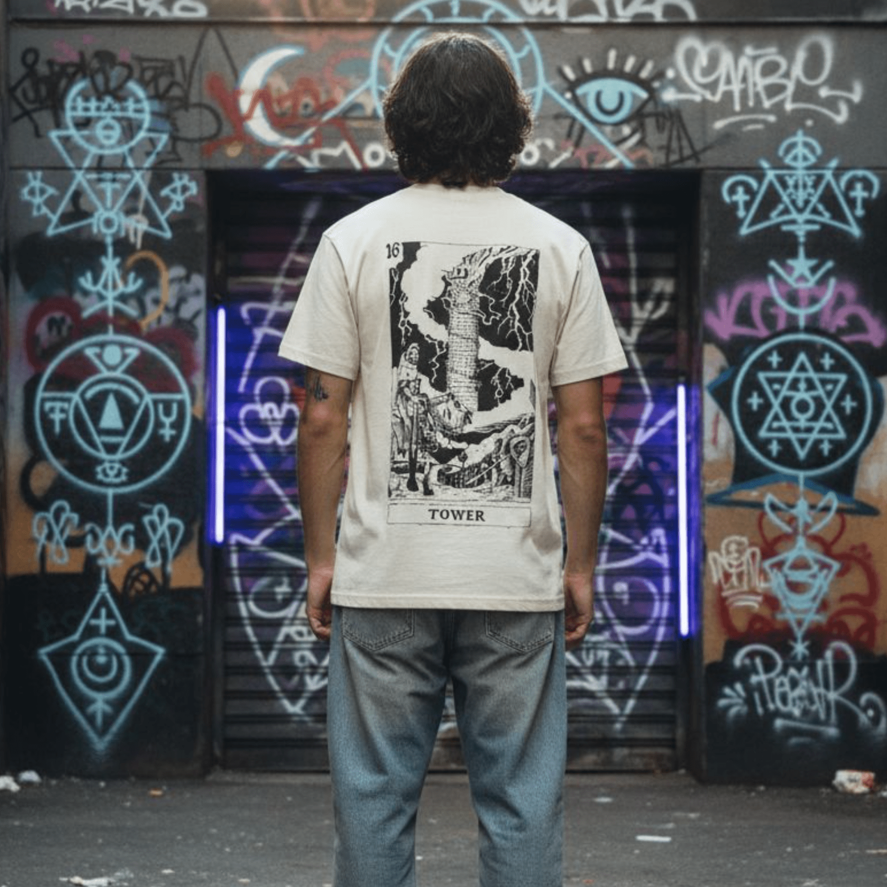 T-Shirt Off White Tarots Tower – Streetwear tee