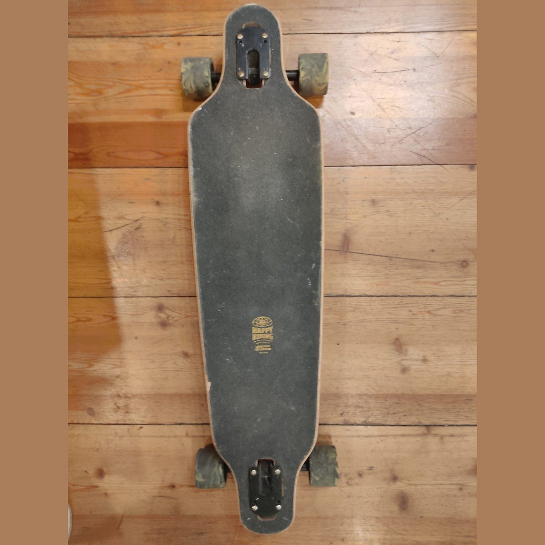 Longboard Usato – Grado 7/10 | Tavola in Acero Hard Rock Maple - ghettoblasterwear