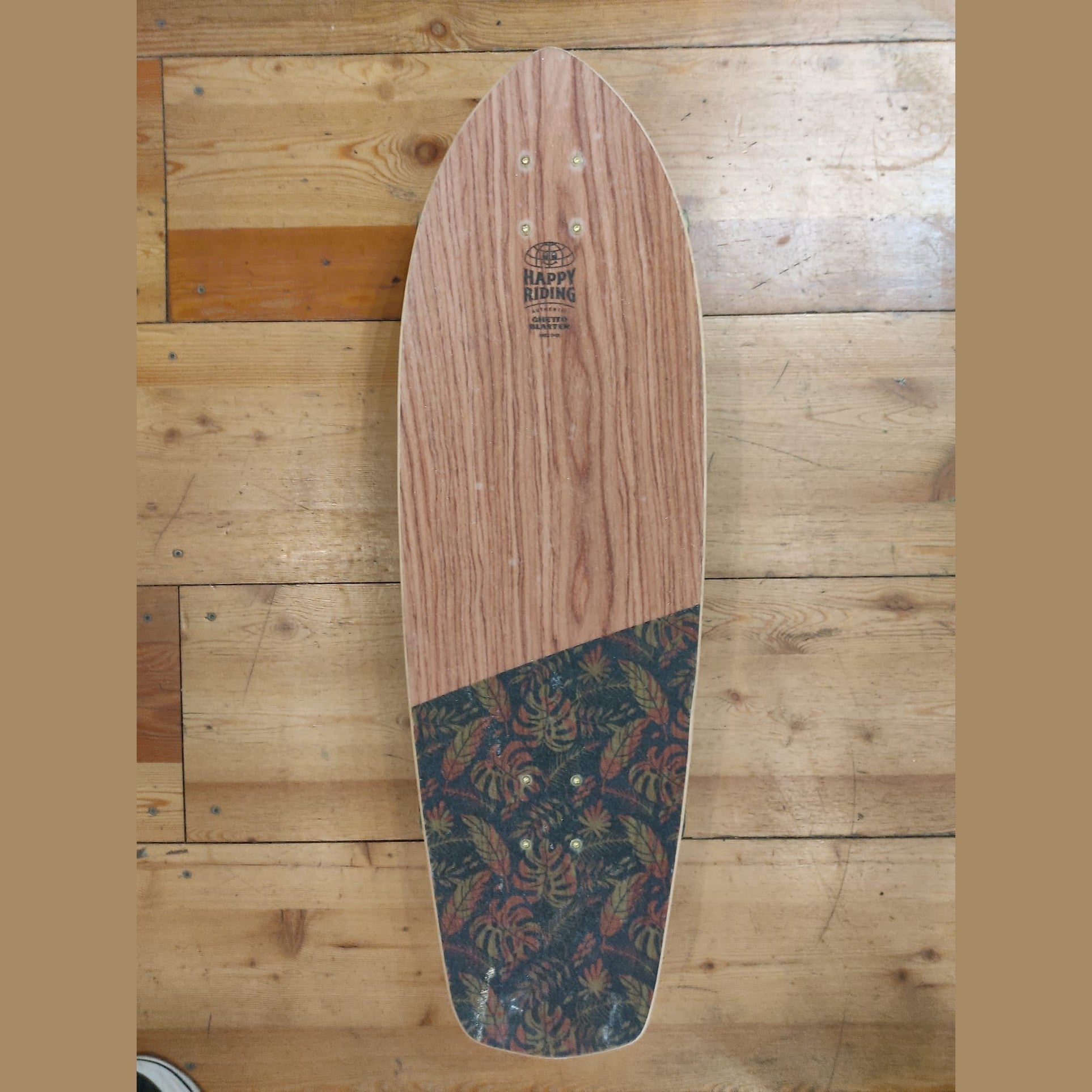 Surfskate Usato – Grado 10/10 | Tavola 32" in Acero e Mogano - ghettoblasterwear